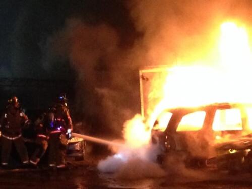 CAR-FIRE-AT-CHUCKS-01-27-14-005
